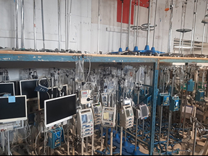 IV Poles